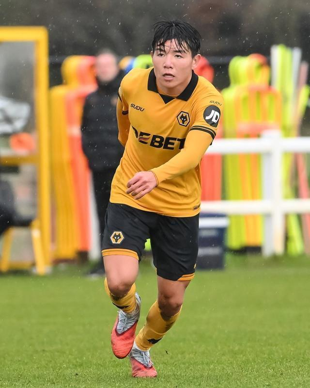 徐彬敲定9.3回国驰援亚运 季前测试高光尝试8号位